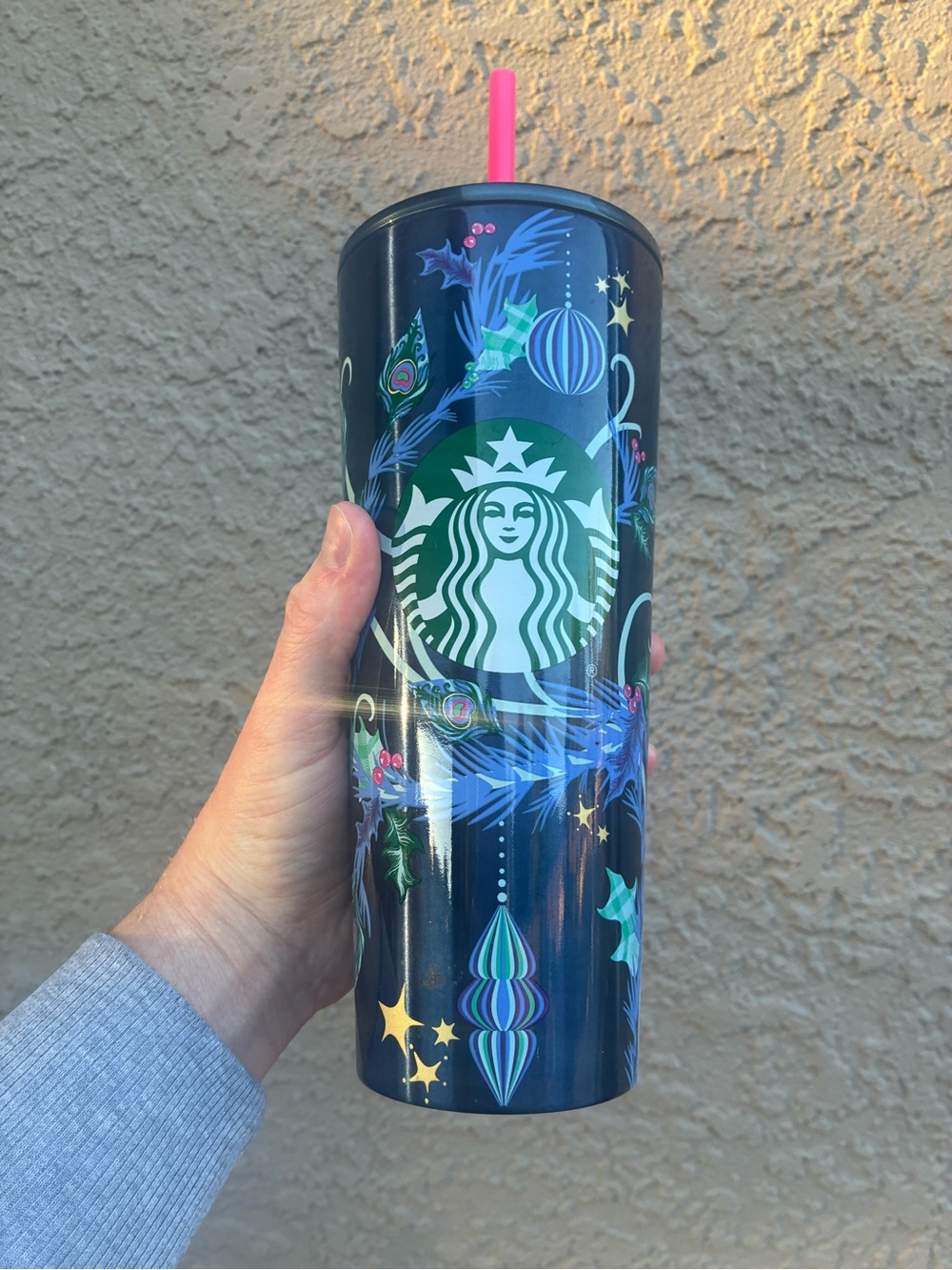 Starbucks Navy Holiday 2024 24oz Tumbler with Pink Straw